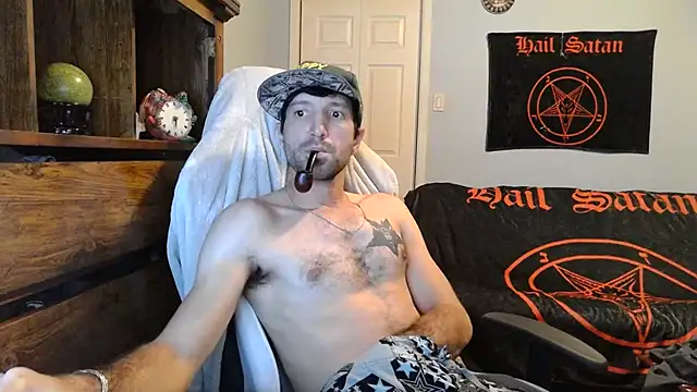 Snapshot of Ardokks chatting on November 12, 12:26 am Ardokks online show from November 12, 12:26 am