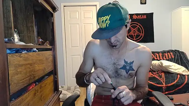 Snapshot of Ardokks chatting on October 25, 12:54 am Ardokks online show from October 25, 12:54 am