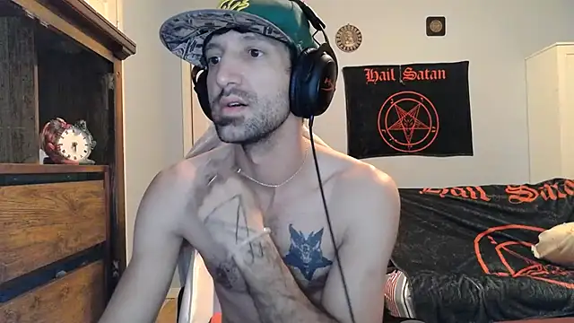 Snapshot of Ardokks chatting on November 13, 3:54 am Ardokks online show from November 13, 3:54 am