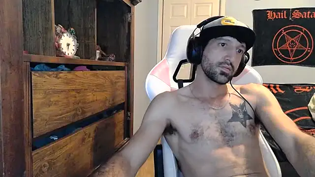 Snapshot of Ardokks chatting on November 17, 3:54 am Ardokks online show from November 17, 3:54 am