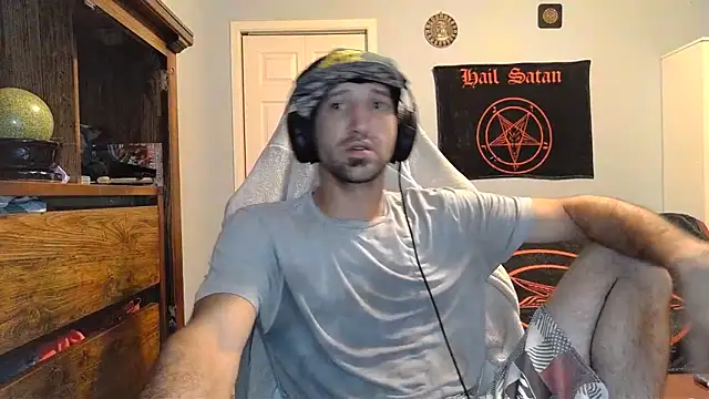 Snapshot of Ardokks chatting on October 22, 11:58 pm Ardokks online show from October 22, 11:58 pm