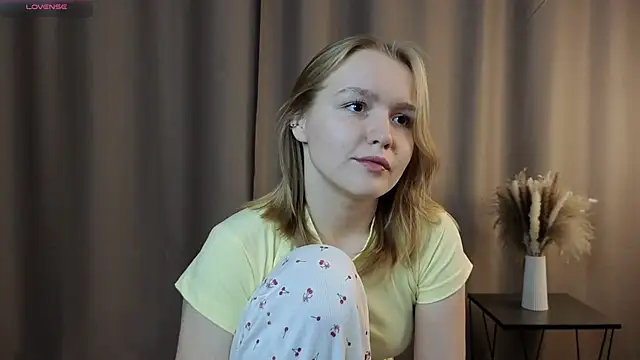 VinnieSerrano online show from October 13, 2:07 pm