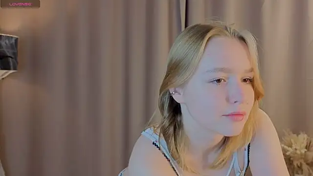 VinnieSerrano online show from November 5, 1:03 pm