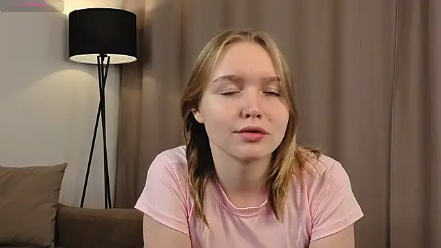 VinnieSerrano online show from October 6, 2:07 pm