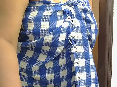 Snapshot of Cute_Girl51 chatting on September 10, 11:20 am Cute Girl51 online show from September 10, 11:20 am