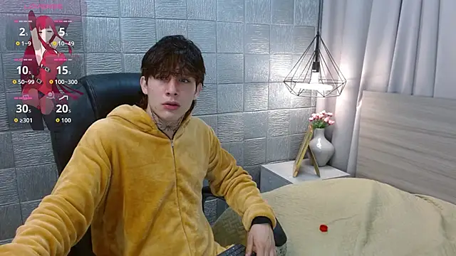 Iantwink18 online show from September 19, 5:55 am