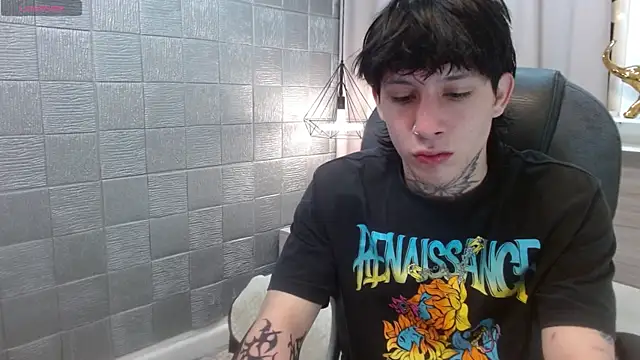 Iantwink18 online show from November 20, 3:18 am