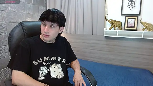 Iantwink18 online show from November 1, 8:46 pm