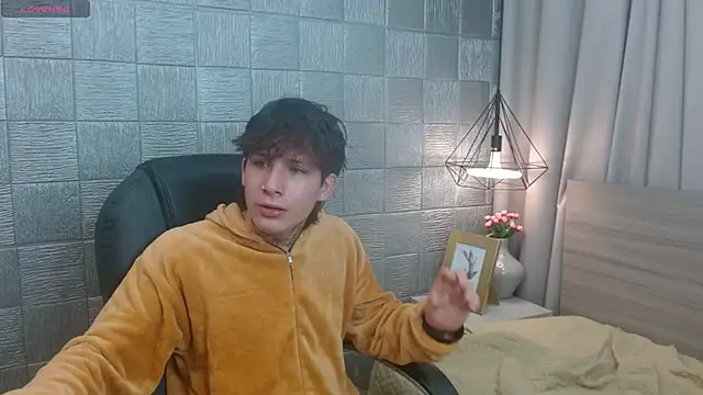 Iantwink18 online show from September 12, 10:31 pm