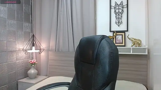 Iantwink18 online show from February 13, 10:21 pm