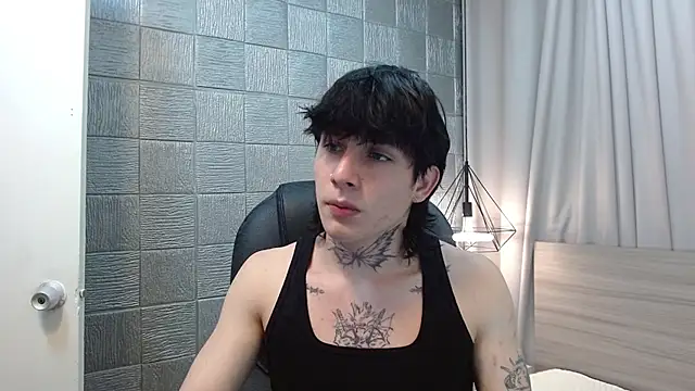 Iantwink18 online show from December 16, 7:29 pm