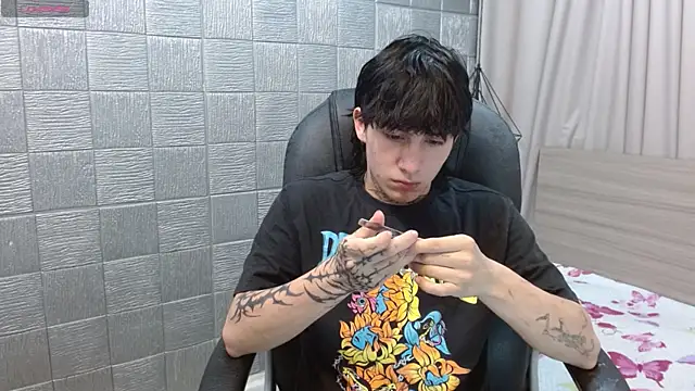 Iantwink18 online show from December 1, 2:23 am