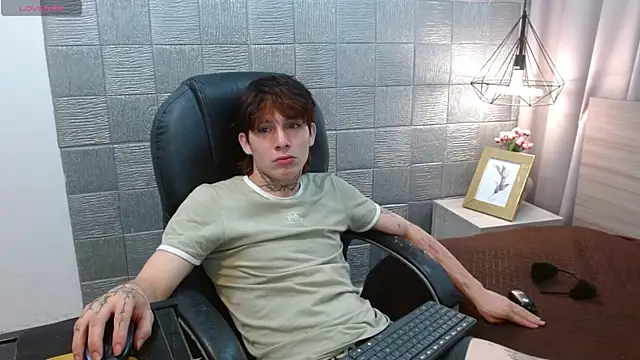 Iantwink18 online show from September 22, 1:06 pm