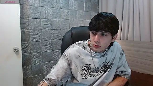 Iantwink18 online show from January 9, 6:20 am