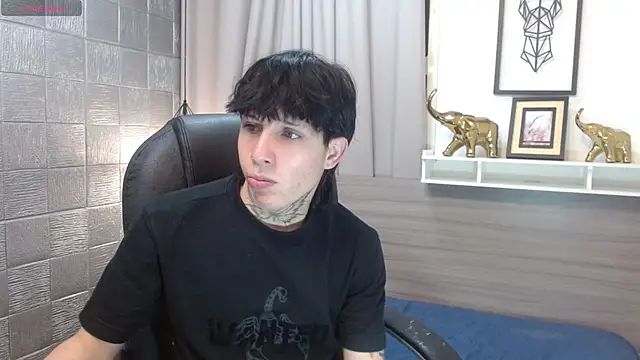 Iantwink18 online show from November 6, 5:39 pm