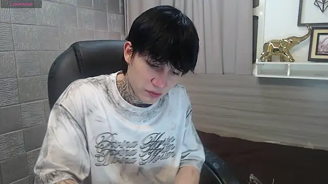 Iantwink18 online show from January 16, 4:05 am