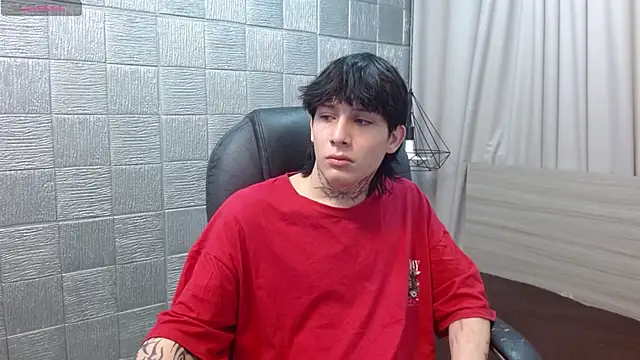 Iantwink18 online show from December 3, 1:06 am