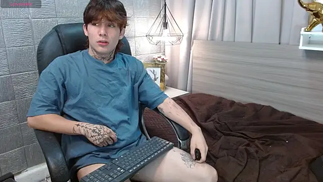 Iantwink18 online show from September 28, 12:23 pm