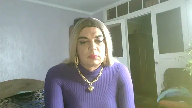 Snapshot of NiraFrost chatting on October 31, 4:58 pm NiraFrost online show from October 31, 4:58 pm