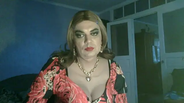 Snapshot of NiraFrost chatting on November 7, 5:56 am NiraFrost online show from November 7, 5:56 am