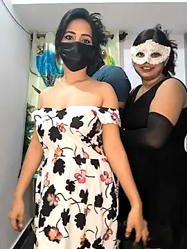 Family02 online show from March 23, 5:13 pm