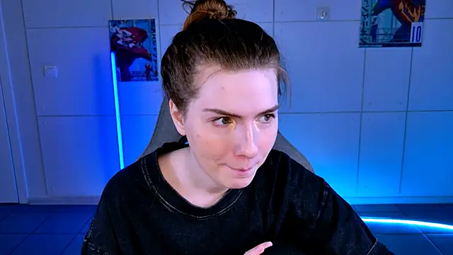 AliceCUNTach online show from October 29, 5:06 am