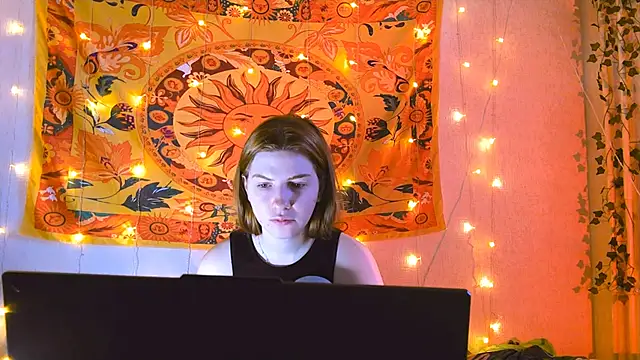 AliceCUNTach online show from April 9, 5:09 am