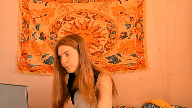 AliceCUNTach online show from April 1, 5:09 am