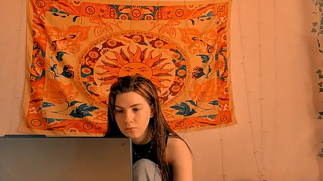 AliceCUNTach online show from April 15, 5:02 am