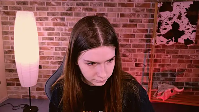 AliceCUNTach online show from November 6, 5:11 am