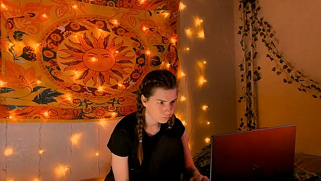 AliceCUNTach online show from February 5, 5:03 am