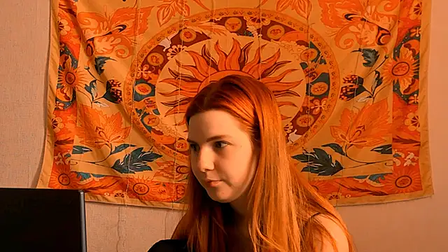 Snapshot of AliceCUNTach chatting on June 21, 7:03 am AliceCUNTach online show from June 21, 7:03 am