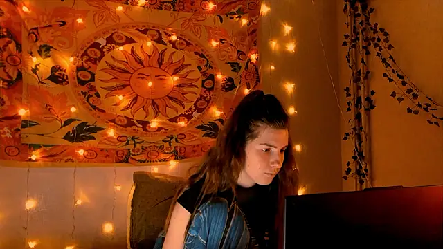 AliceCUNTach online show from February 5, 5:09 pm