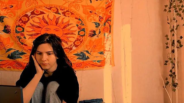 AliceCUNTach online show from March 24, 5:07 am