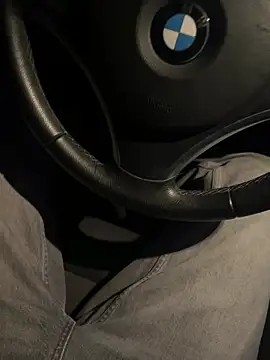 elox33 online show from April 17, 7:06 pm