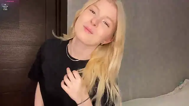 ShontaWasilko online show from April 2, 7:20 pm