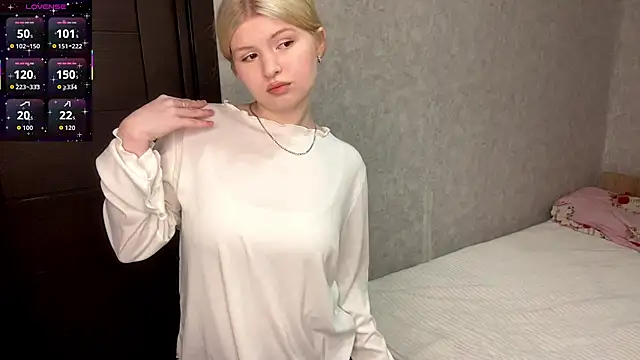 Snapshot of ShontaWasilko chatting on February 15, 8:41 pm ShontaWasilko online show from February 15, 8:41 pm