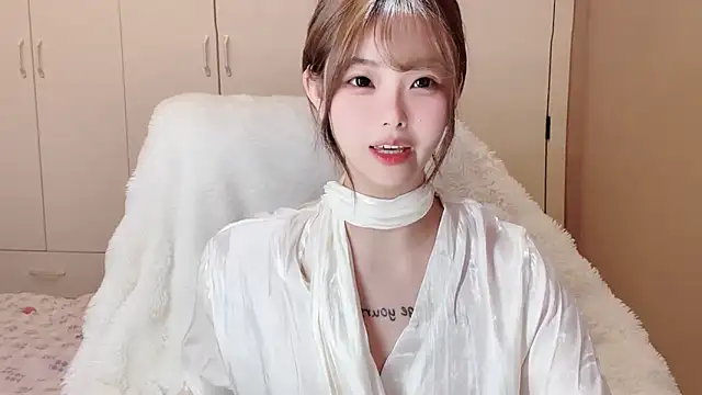 Snapshot of xiaoyugan-99 chatting on February 27, 3:45 pm xiaoyugan-99 online show from February 27, 3:45 pm