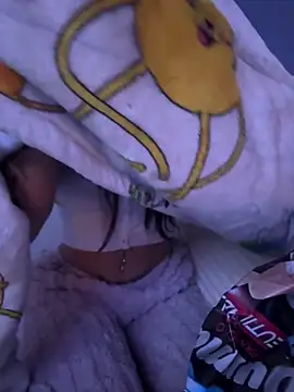 Bunnyylovee online show from April 17, 6:16 am