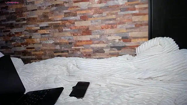 Bunnyylovee online show from March 15, 2:18 am