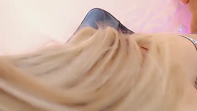 sweet royal  online show from October 26, 2:28 pm