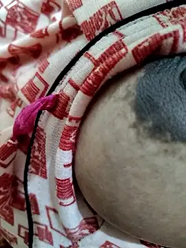 Hot lali 555 online show from March 4, 4:37 pm