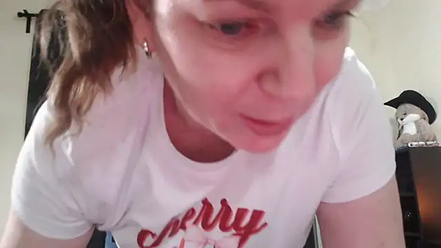 aussiepeaches online show from February 1, 11:52 am