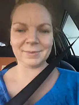 aussiepeaches online show from May 31, 2:50 am