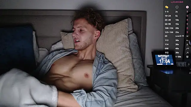 DominantAlex18 online show from December 20, 5:05 pm