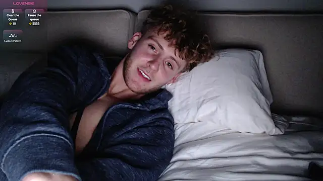 DominantAlex18 online show from February 23, 9:15 pm