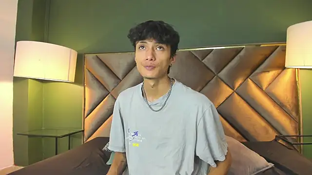 Lean Portman online show from November 13, 9:30 pm