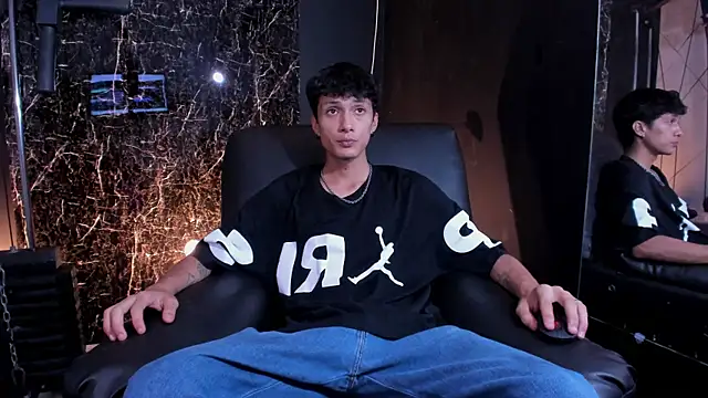 Lean Portman online show from July 17, 9:12 pm