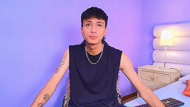 Lean Portman online show from March 20, 2:29 pm