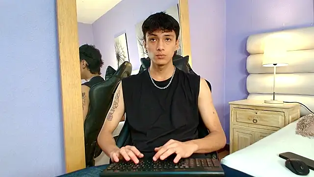 Lean Portman online show from March 29, 2:30 pm